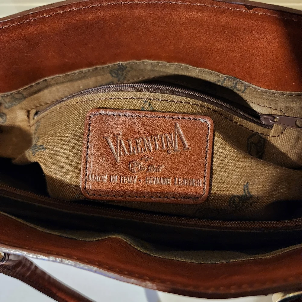 Valentina leather purse